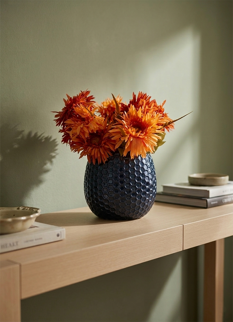 Honeycomb Textured Ceramic Vase – Polished Chrome Silver (16.5cm)