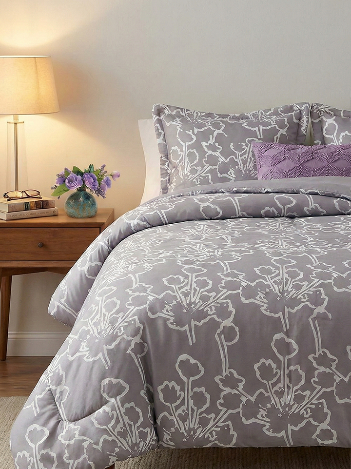 Petite Lavender & Rose Arrangement in Ceramic Vase - 9.5cm