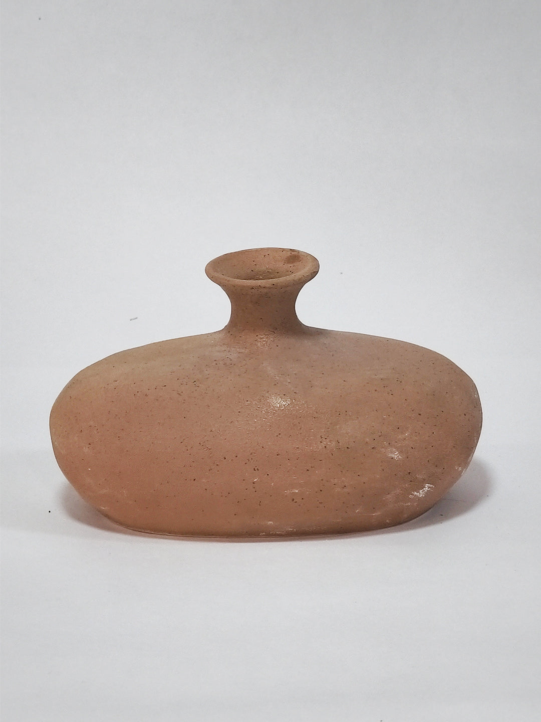 Earthy Pebble Vase - 1ocm