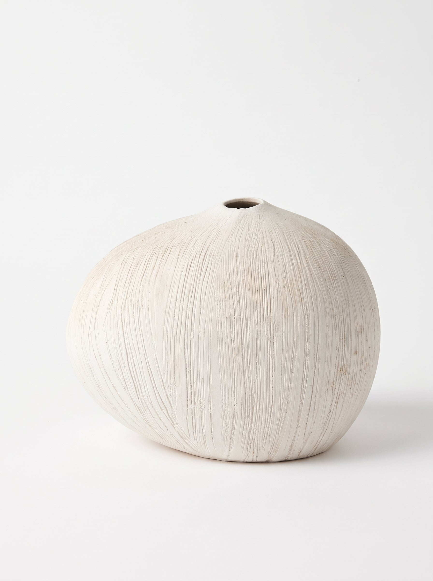 Matte White Sphere Bud Vase - 13.5cm (Copy)